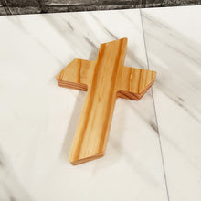 Cargar imagen en el visor de la galería, Mini Cruces de Madera para Recuerdo de Eventos
